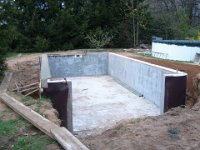 Bau Pool 117